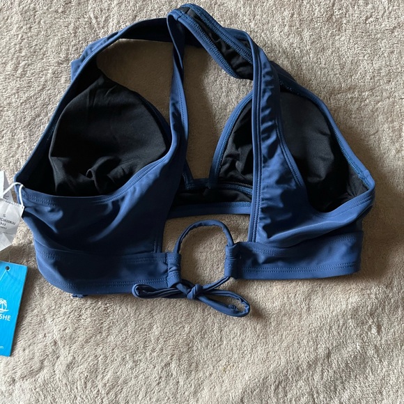 NWT Cupshe Women’s Swimsuit Top V Neck Triangle Wide Straps Cross Back Lace Up S - Picture 6 of 10